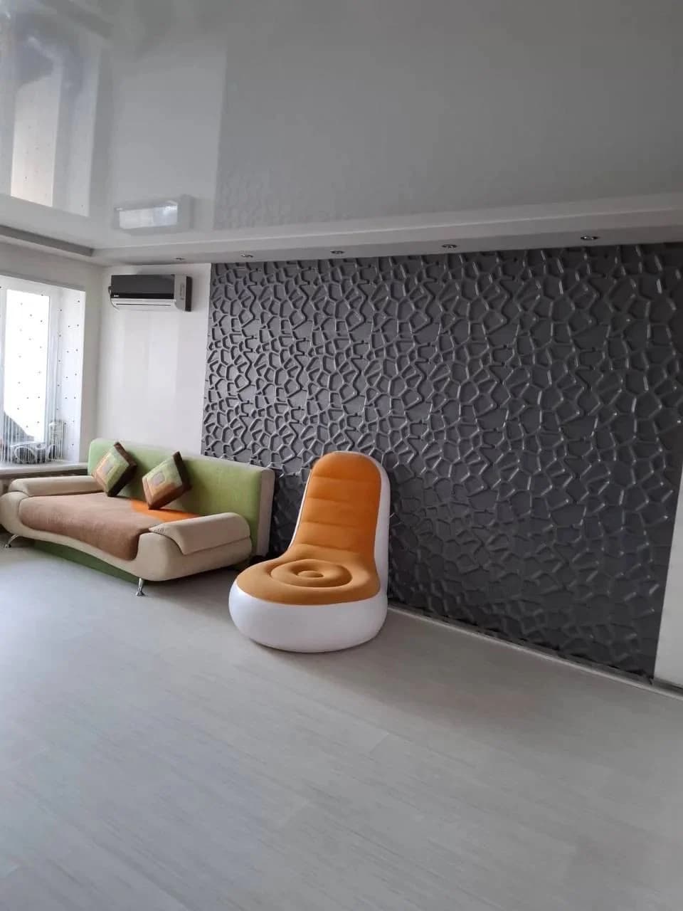 3-комнатная квартира, 87 м², ул. Шевченко Т.Г., г. Луганск — фото 1