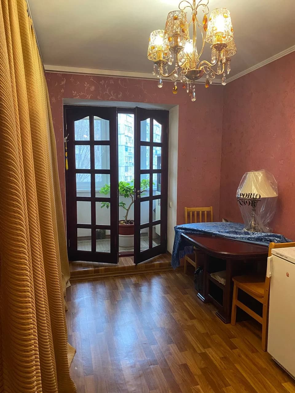 4-комнатная квартира, 84 м², ул. Мирный пер, г. Луганск — фото 1