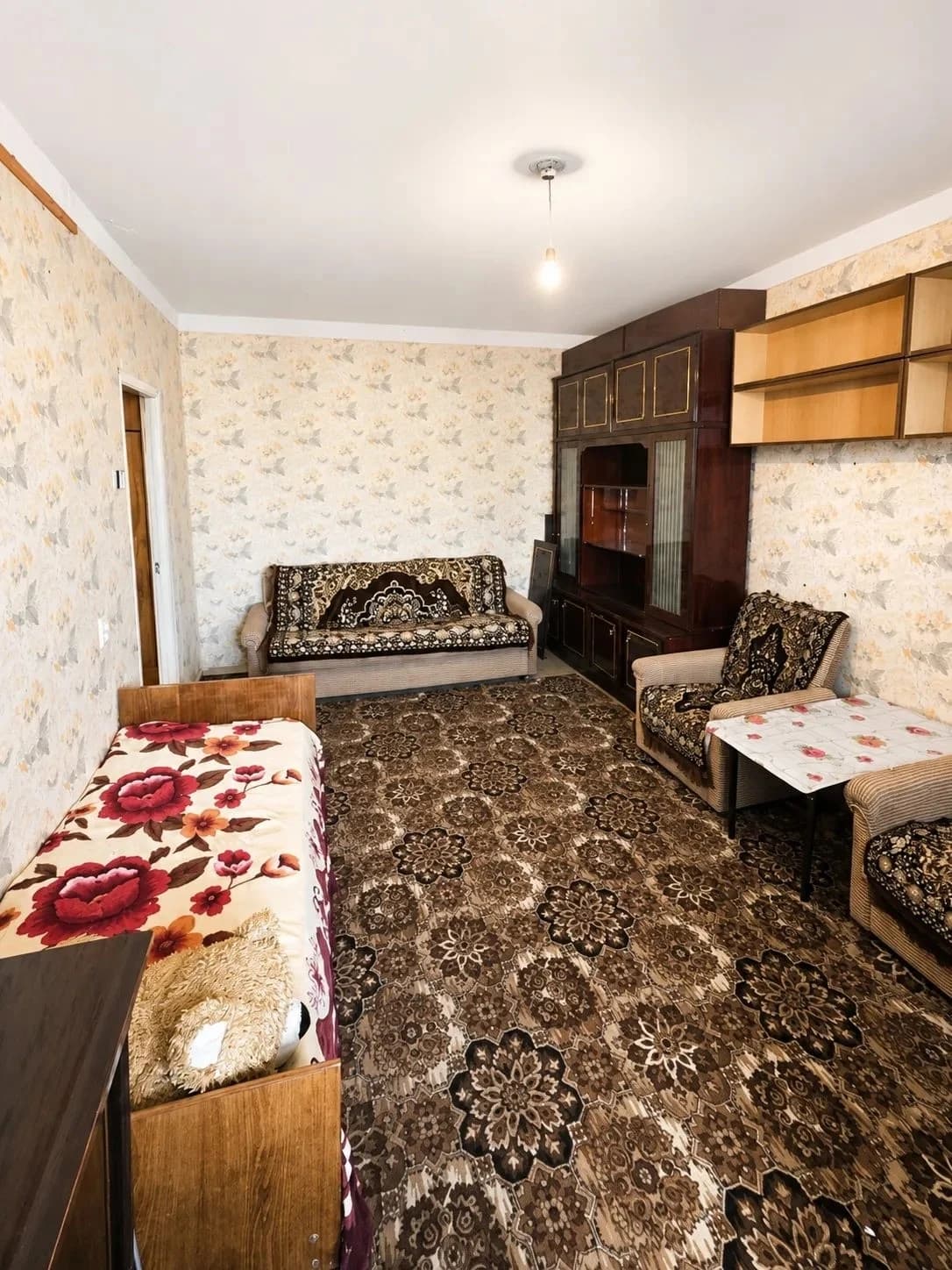 2-комнатная квартира, 54 м², кв. Мирный, Артёмовский — фото 1