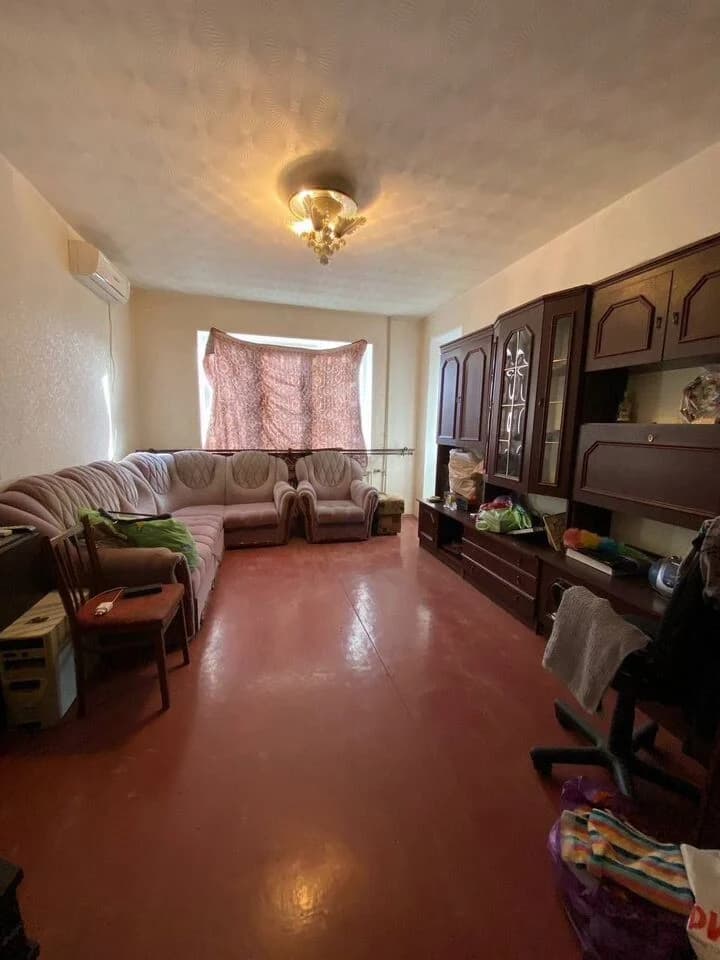 3-комнатная квартира, 70,2 м², кв. Южный, Артёмовский — фото 1