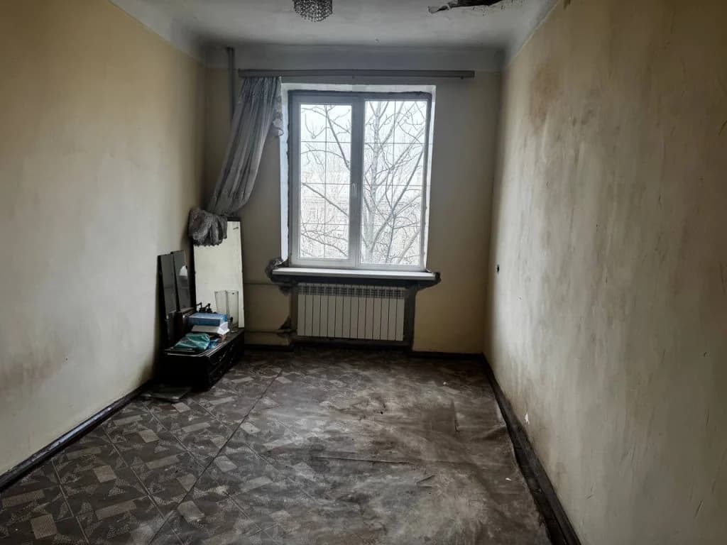 2-комнатная квартира, 52 м², ул. пл Героев ВОВ, г. Луганск — фото 1